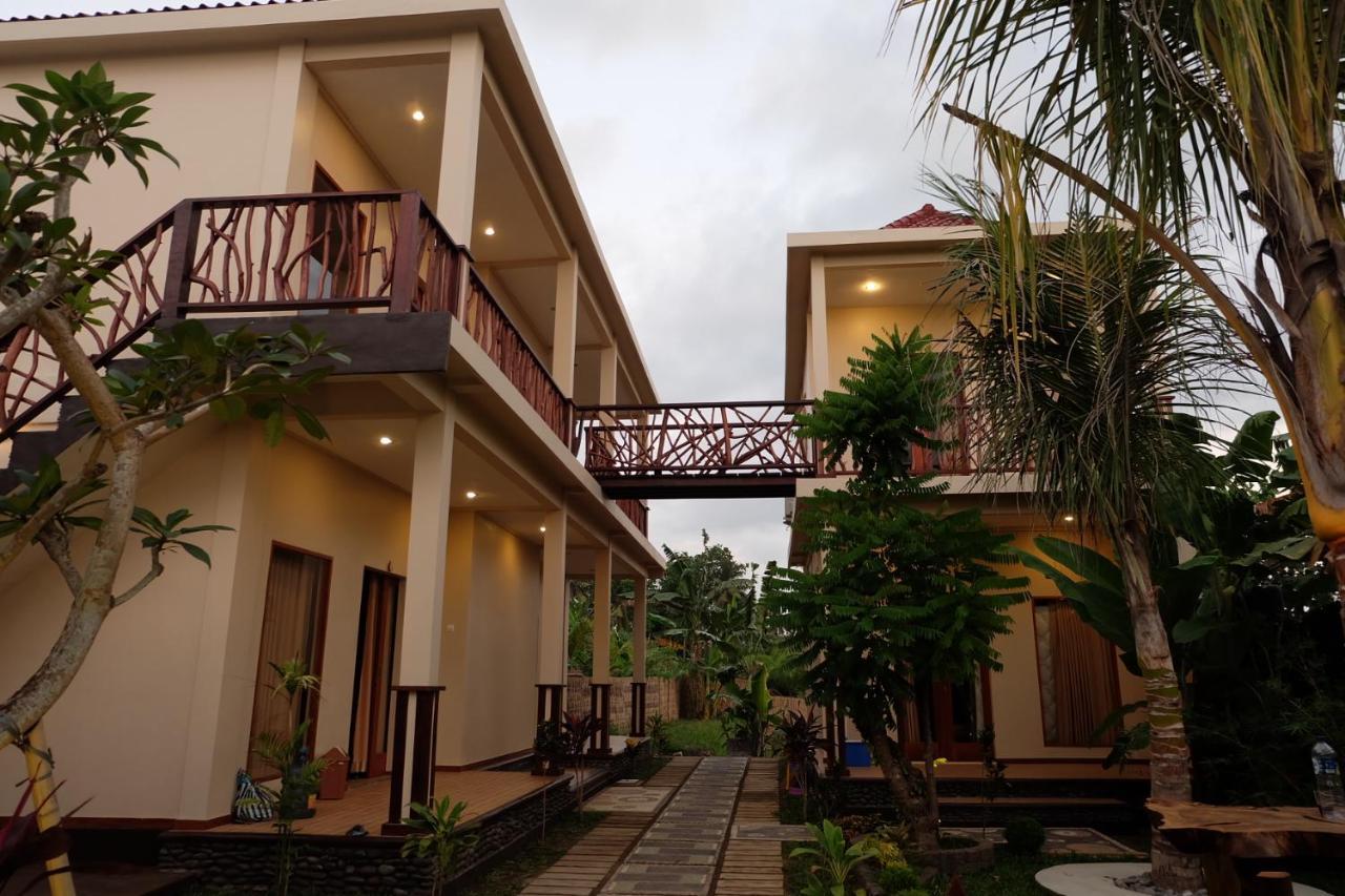 Kelapa Surf Villa Pulukan Bagian luar foto