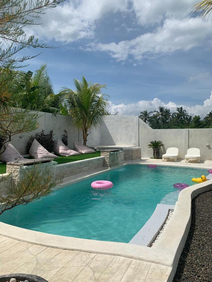 Kelapa Surf Villa Pulukan Bagian luar foto