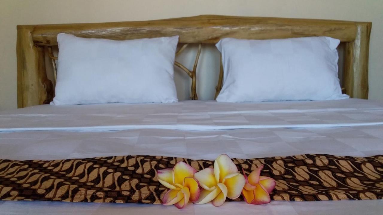 Kelapa Surf Villa Pulukan Bagian luar foto